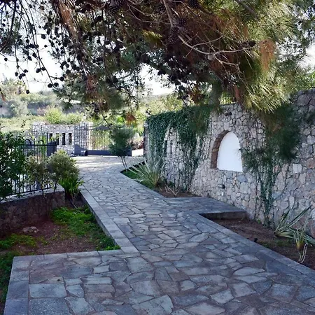 Mare Monte-ch, Amazing View-shared Pool * Chania (Crete)