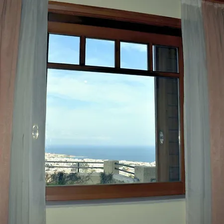 Apartment Mare Monte-ch, Amazing View-shared Pool