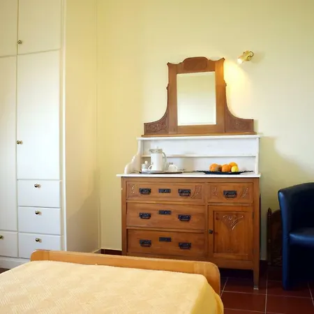 Mare Monte-ch, Amazing View-shared Pool Apartment Chania (Crete)
